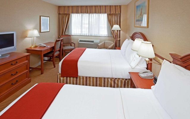 photo 3 of Rockville Centre Hotel - JFK Airport