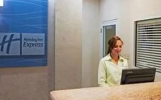 photo 2 of Holiday Inn Express Miami Kendall