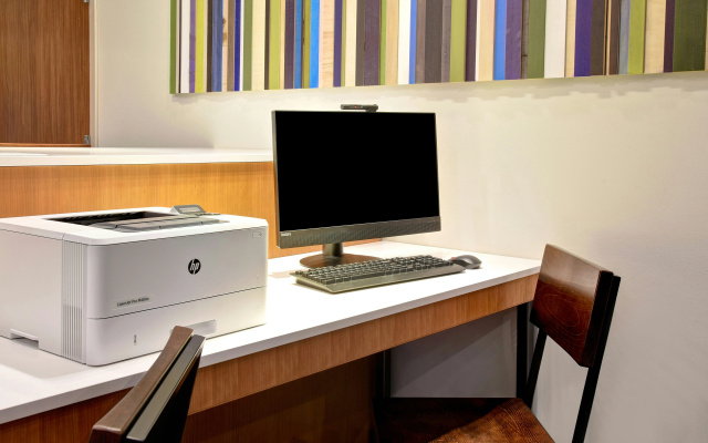 photo 4 of Holiday Inn Express Milwaukee Downtown by IHG