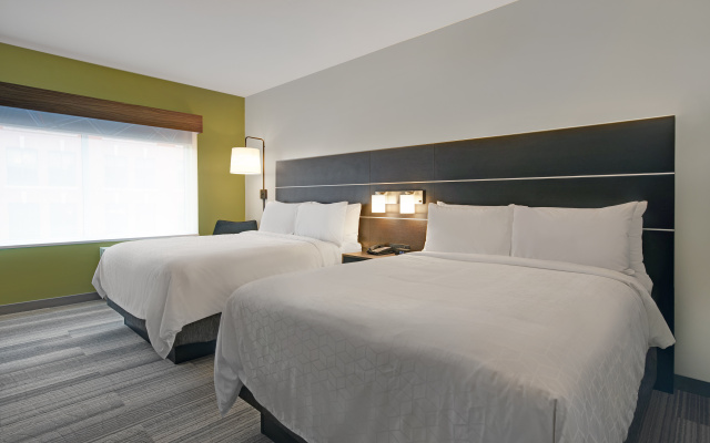 photo 5 of Holiday Inn Express Milwaukee Downtown by IHG