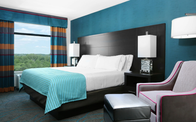 photo 3 of Holiday Inn Express Moline - Quad Cities Area by IHG