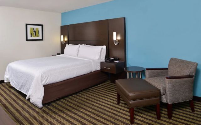 photo 2 of Holiday Inn Express Montgomery East I-85