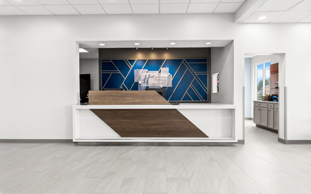photo 4 of Holiday Inn Express Nashville-Hendersonville by IHG