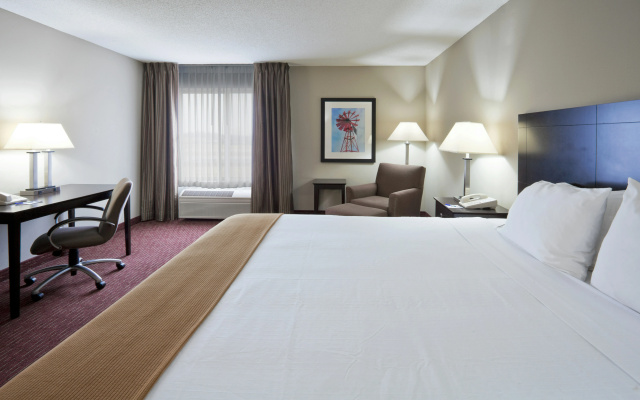 photo 2 of Holiday Inn Express New Haven by IHG