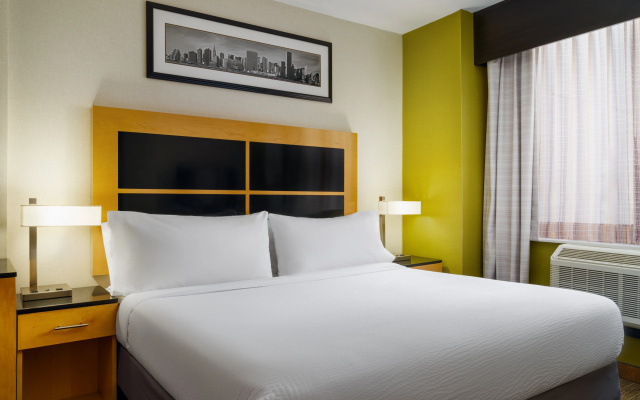 photo 4 of Holiday Inn Express New York City- Wall Street by IHG