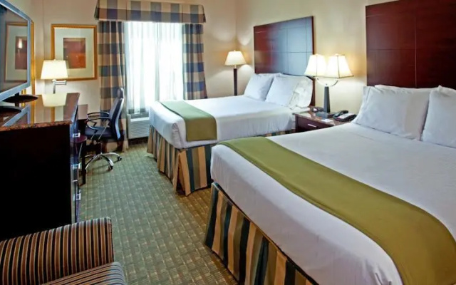 photo 4 of Holiday Inn Express North Bergen Lincoln Tunnel