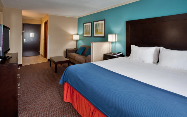 photo 3 of Holiday Inn Express North Kansas City