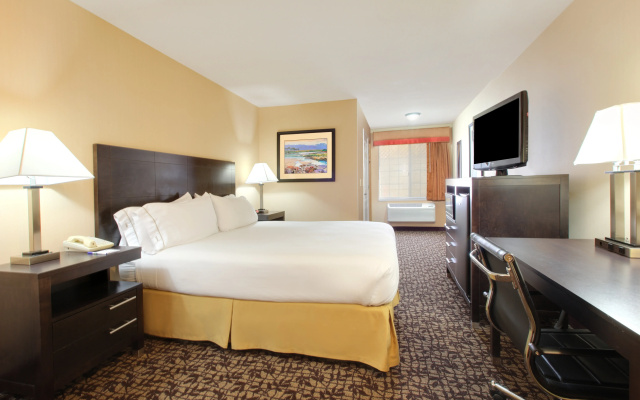 photo 4 of Holiday Inn Express Oakdale by IHG