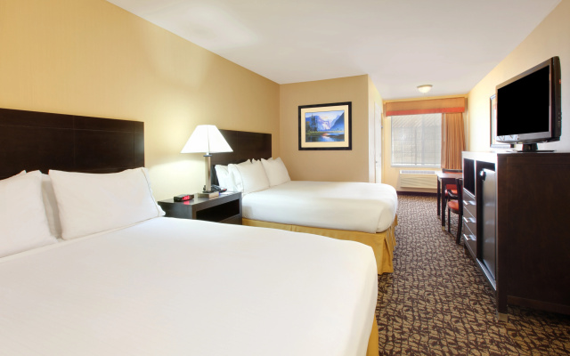 photo 5 of Holiday Inn Express Oakdale by IHG