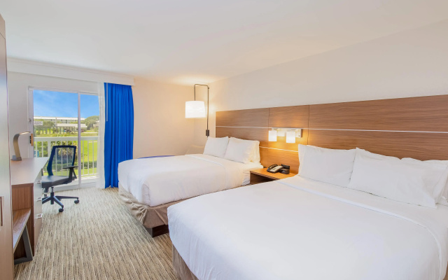 photo 3 of Holiday Inn Express Orange Beach by IHG
