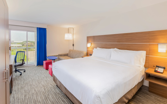 photo 5 of Holiday Inn Express Orange Beach by IHG