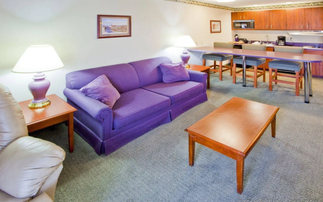 photo 3 of Round Hill Inn