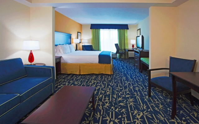 photo 5 of Holiday Inn Express Orlando - Apopka