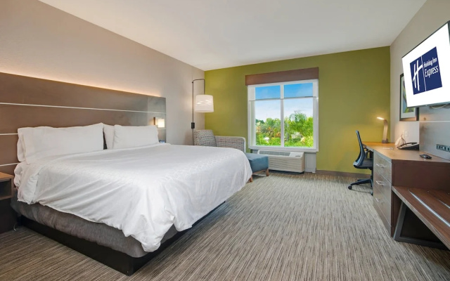 photo 3 of Holiday Inn Express Hotel & Suites Orlando - Apopka, an IHG Hotel