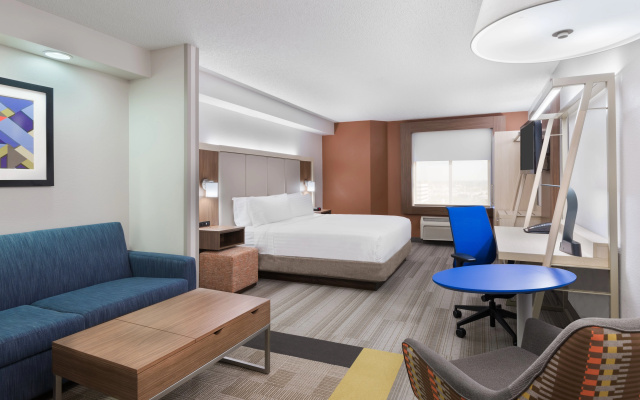 photo 5 of Holiday Inn Express & Suites Nearest Universal Orlando by IHG