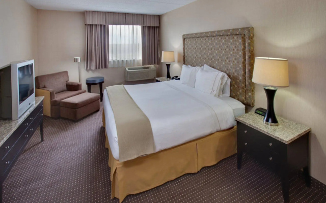 photo 4 of Holiday Inn Express Palatine