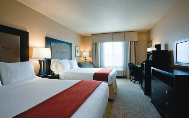 photo 4 of Holiday Inn Express Portland East - Troutdale by IHG