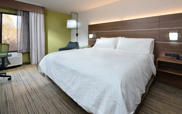 photo 4 of Holiday Inn Express Raleigh Durham Airport by IHG