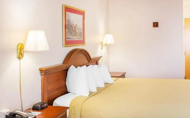 photo 3 of Holiday Inn Express-Raleigh