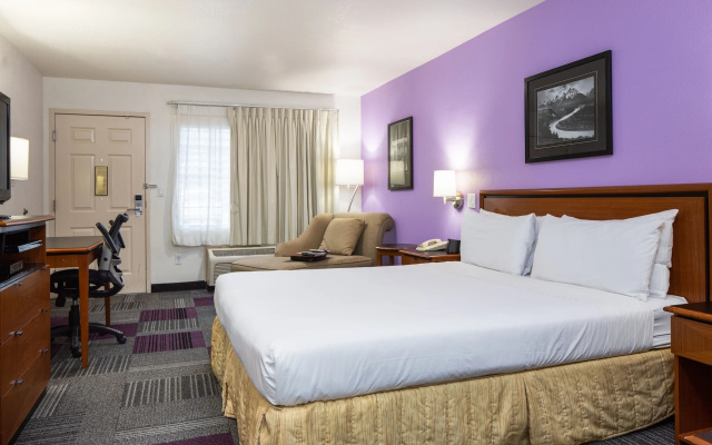 photo 3 of Atherton Park Inn & Suites