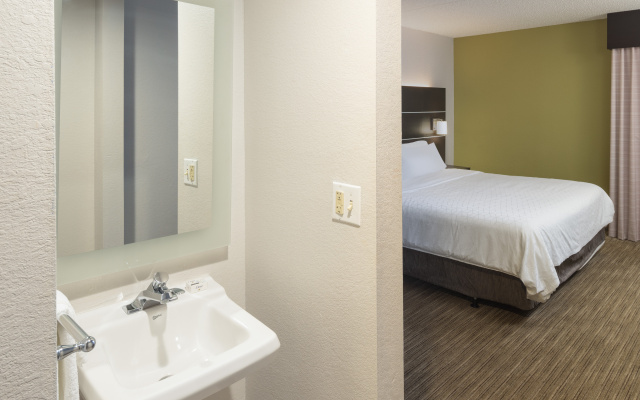 photo 4 of Holiday Inn Express Rochester - Greece by IHG