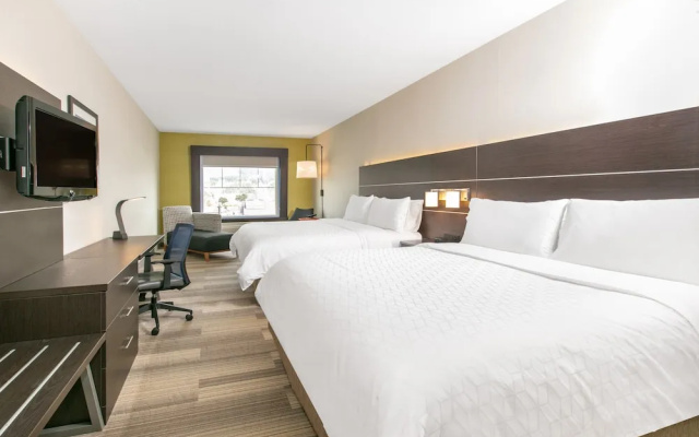 photo 4 of Holiday Inn Express Hotel & Suites Seaside - Convention Center