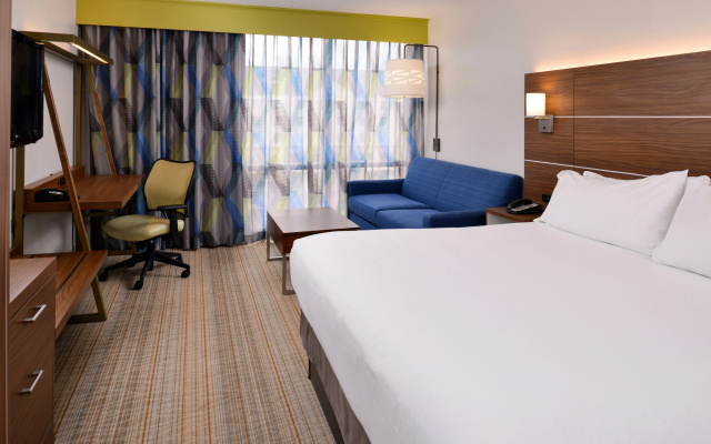 photo 2 of Holiday Inn Express Springfield by IHG