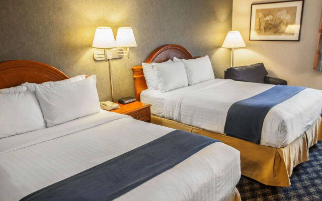 photo 3 of Quality Inn and Suites St Charles - West Chicago