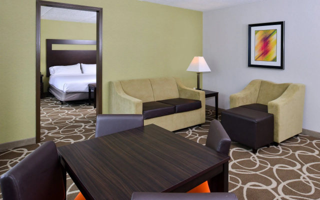 photo 5 of Elimwood Hotel, a Ramada by Wyndham