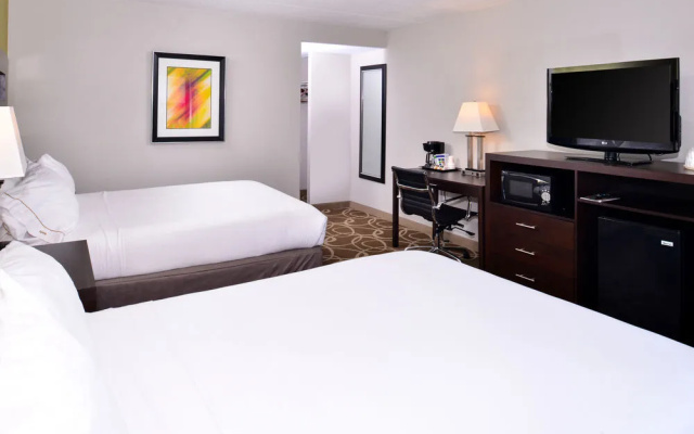 photo 3 of Holiday Inn Express St. Louis Airport Riverport
