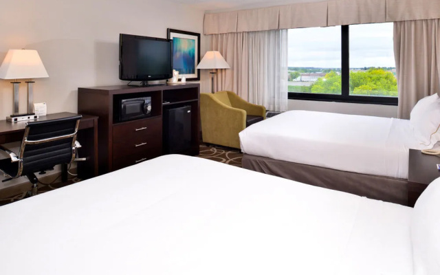 photo 4 of Holiday Inn Express St. Louis Airport Riverport
