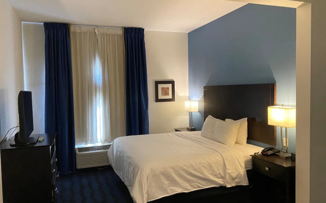 photo 4 of Holiday Inn Express St. Louis Airport - Maryland Heights