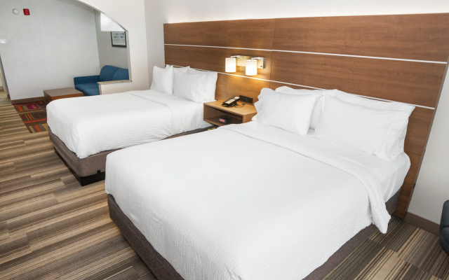 photo 3 of Holiday Inn Express & Suites Stroudsburg-Poconos by IHG
