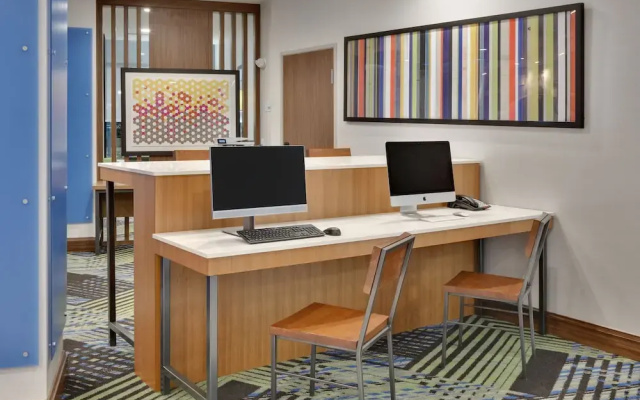photo 3 of Holiday Inn Express & Suites Fort Worth North - Northlake , an IHG Hotel