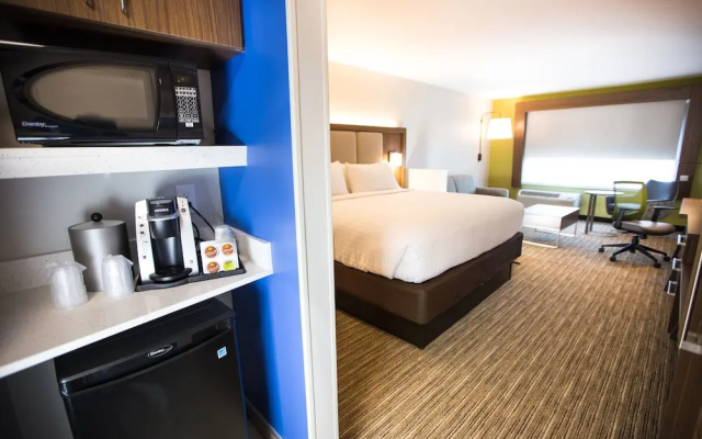 photo 5 of Holiday Inn Express & Suites Greenville S- Piedmont, an IHG Hotel