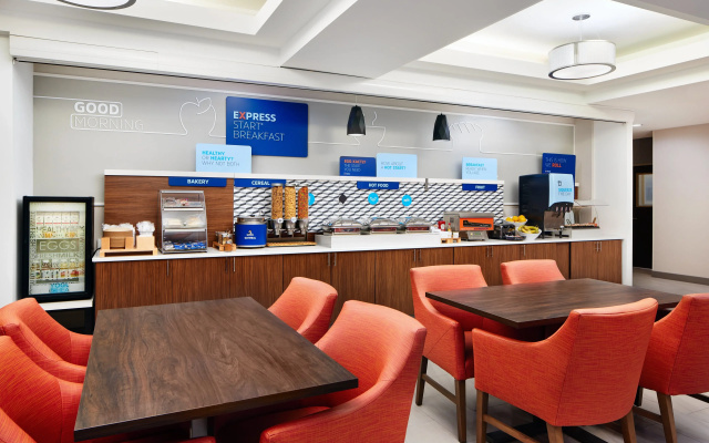 photo 2 of Holiday Inn Express & Suites Bridgeport by IHG
