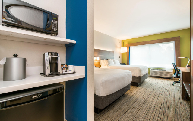 photo 4 of Holiday Inn Express & Suites Carrollton West by IHG