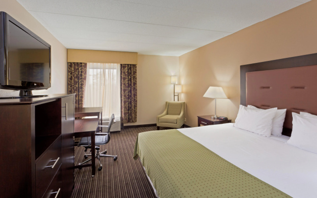 photo 4 of Holiday Inn Express Suites Charleston by IHG