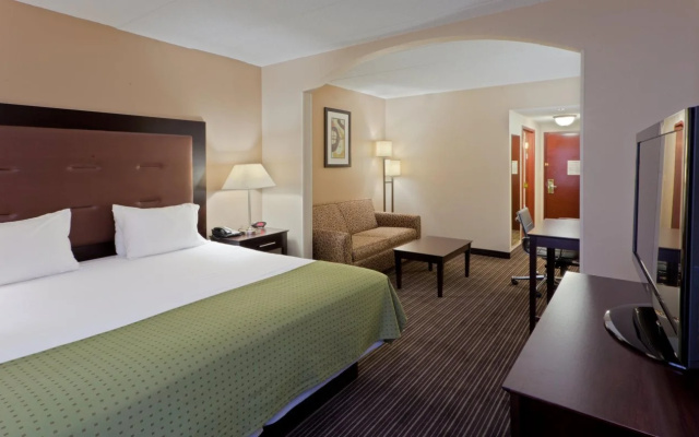 photo 4 of Holiday Inn Express Suites Charleston, An Ihg Hotel