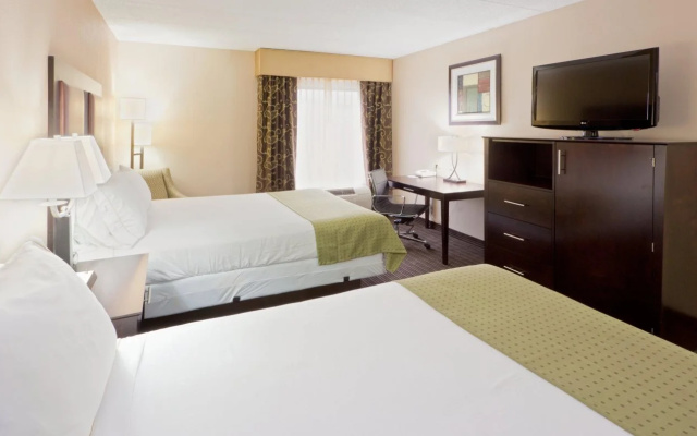 photo 5 of Holiday Inn Express Suites Charleston, An Ihg Hotel