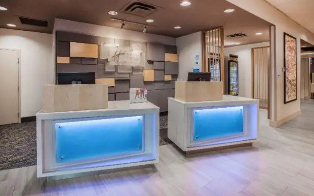 photo 2 of Holiday Inn Express & Suites Chicago O'Hare Airport by IHG