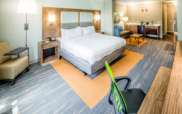 photo 3 of Holiday Inn Express & Suites Cleveland West - Westlake by IHG