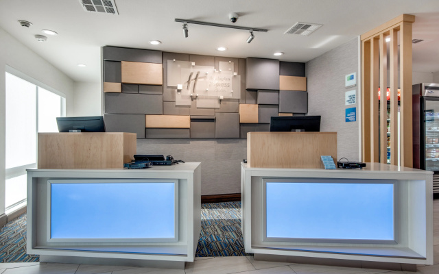photo 3 of Holiday Inn Express & Suites Dallas North - Addison by IHG