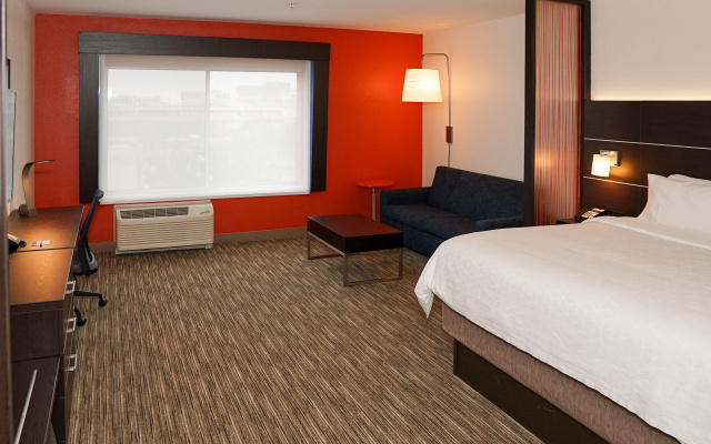 photo 5 of Holiday Inn Express & Suites Denver - Aurora Medical Campus by IHG