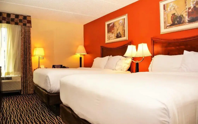 photo 5 of Holiday Inn Express & Suites Fayetteville-Ft. Bragg