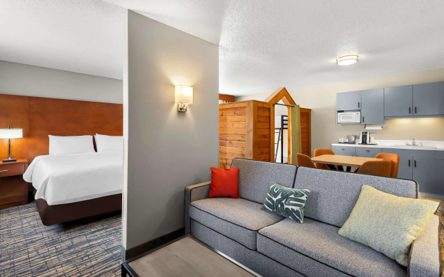 photo 4 of Holiday Inn Express Fremont Angola Area