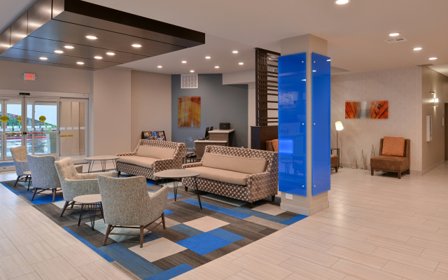 photo 2 of Holiday Inn Express & Suites Houston E - Pasadena by IHG
