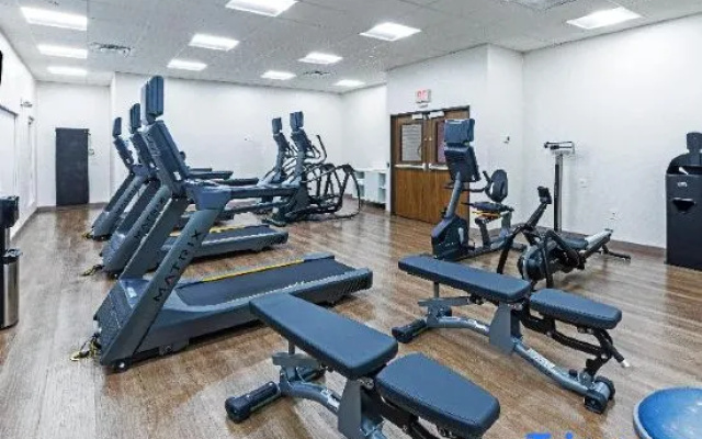 photo 5 of Holiday Inn Express And Suites Houston - N Downtown