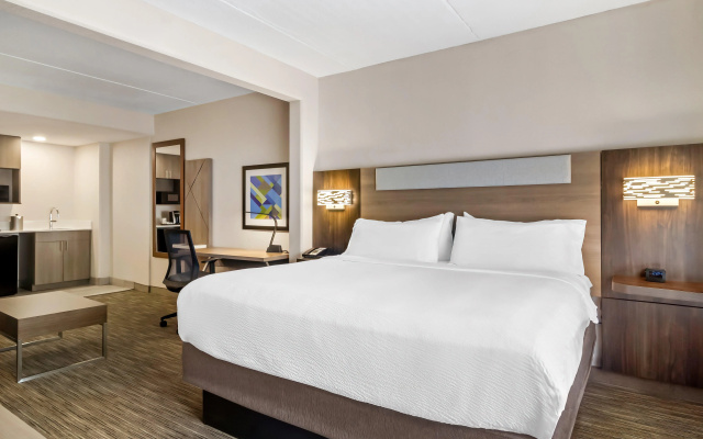 photo 3 of Holiday Inn Express & Suites Jacksonville SE- Med Ctr Area by IHG