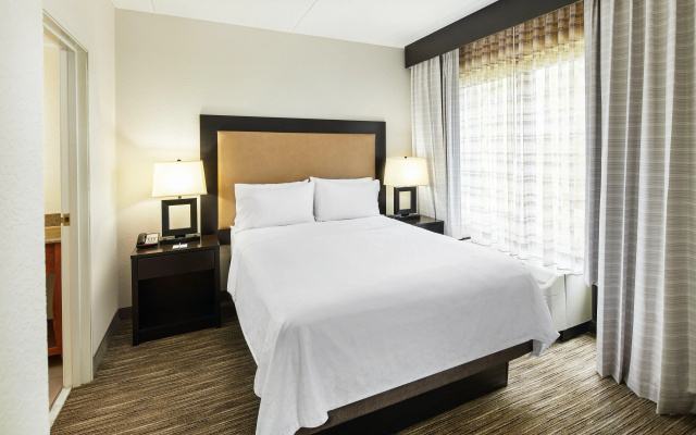 photo 5 of Holiday Inn Express & Suites Jacksonville SE- Med Ctr Area by IHG
